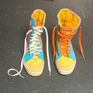 Vans Men’s Colorful High-Top Sneakers Size 4